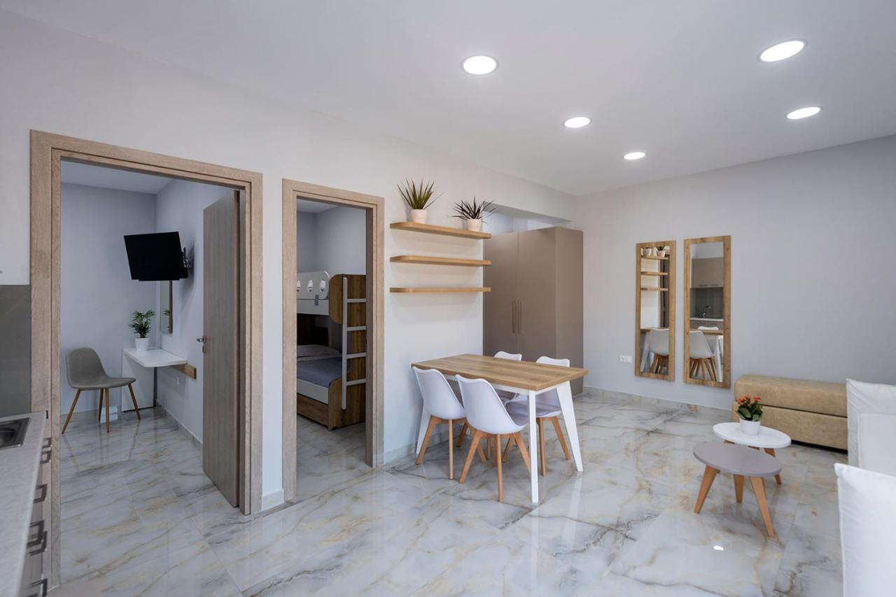Peters Place - Paros Resort Parasporos Exterior foto